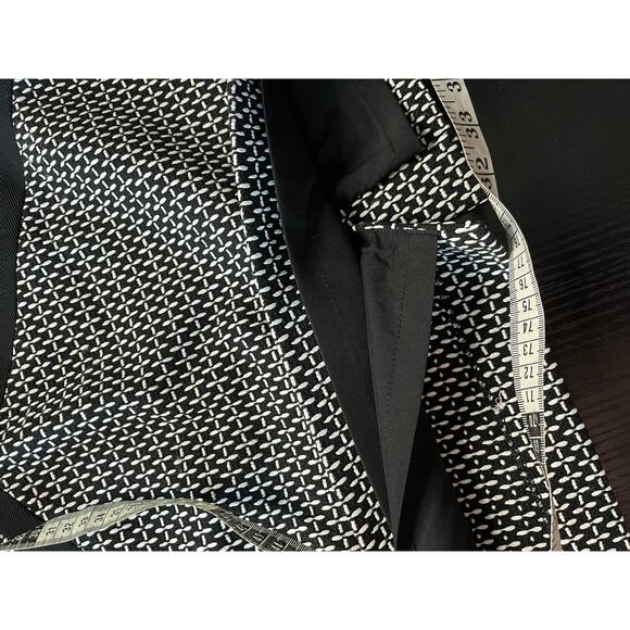 Contemporary Black and White SMITH wool blend mini skirt - Picture 7 of 7